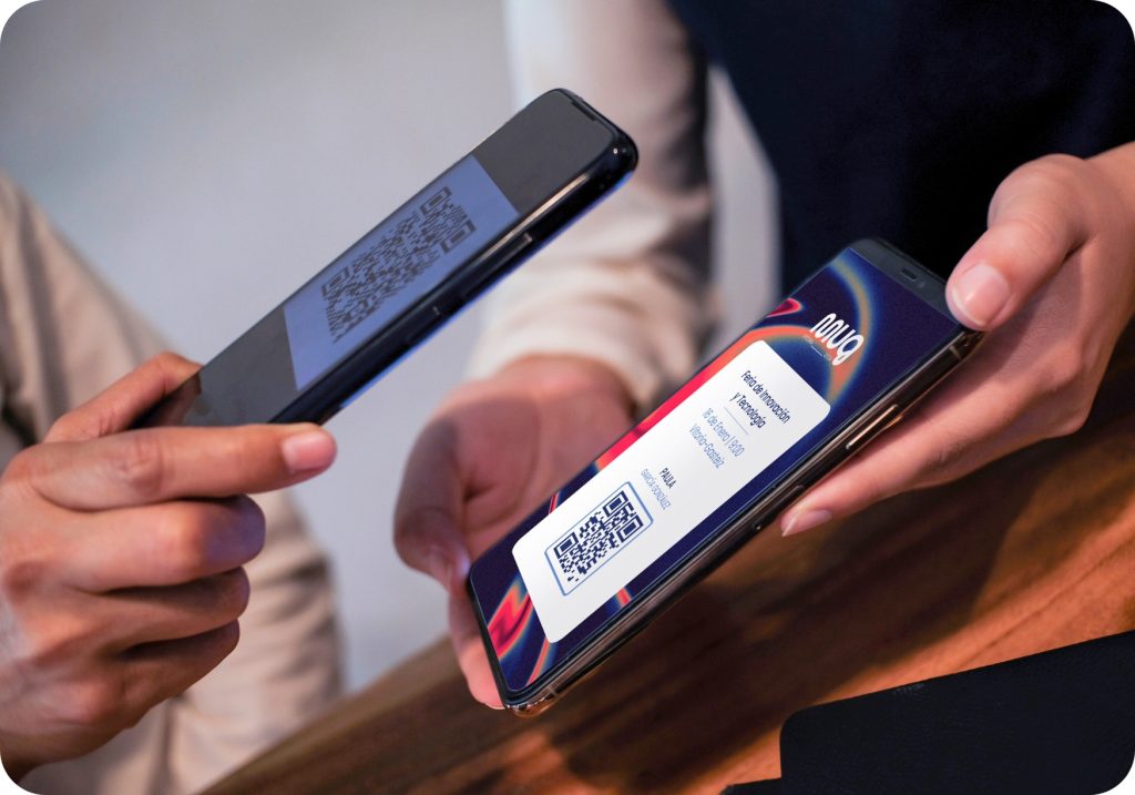 Intercambio de contactos vía QR 